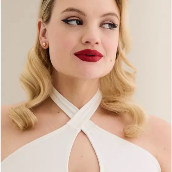 Torrid Retro Chic Foxy Halter Top - New - Size 3 (22/24) - Picture 3 of 6